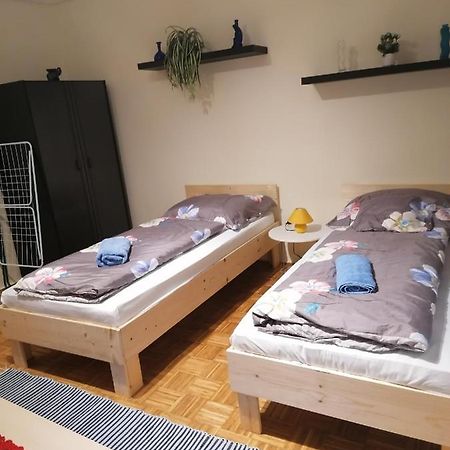 Orsi Szálláshelyek Kecskemét 2 Esterno foto